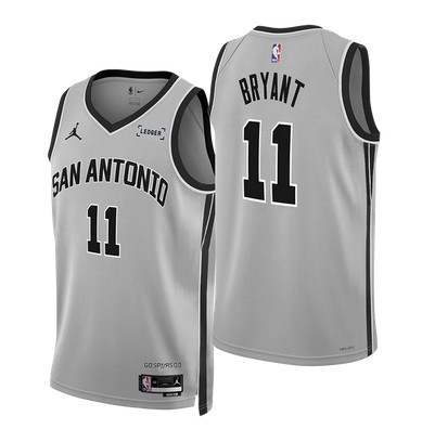Men's San Antonio Spurs #11 Carter Bryant Silver 2025-26 Statement Edition Stitched Basketball Jersey Men's San Antonio Spurs #11 Carter Bryant Silver 2025-26 Statement Edition Stitched Basketball Jersey